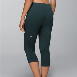In the Flow Crop Lululemon Leggings
